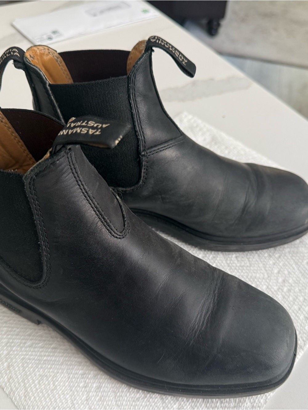 Blundstone Black Leather Chelsea Ankle Boots